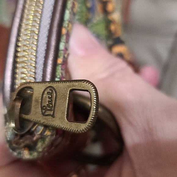 Sakroots Womens Crossbody Bag Purse Zips Pockets Fabric 10x13" GUC READ - Picture 10 of 14